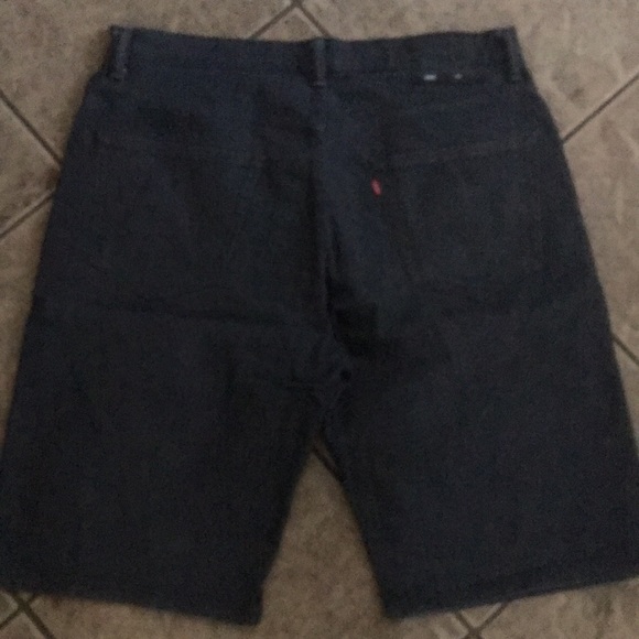 569 Levi shorts. 36 - Picture 2 of 2